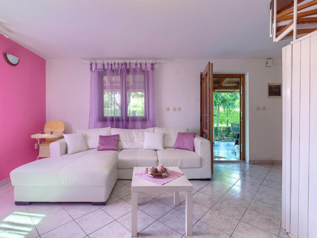 Holiday Home Nikolina - Roj412 By Interhome Sveti Petar u Sumi Exterior photo